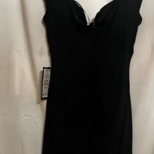 Black V-Neck Sleeveless Evening Dress